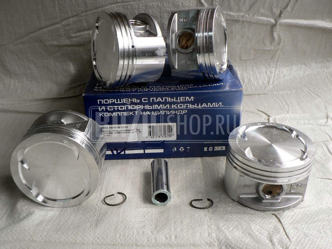 Группа поршневая дв.40524, 40525 Евро-3 95,5 ГАЗ "ЗМЗ" с пальцами БЕЗ КОЛЕЦ (ГРУППА Б) (в уп.) / # 40524.1004014-10-02 (ГРУППА Б)